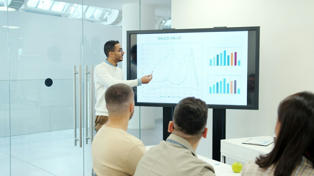 entrepreneur presenting to investors